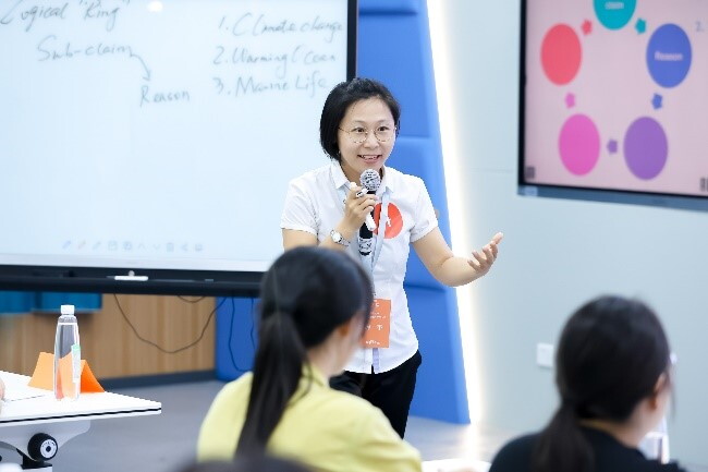 郑松筠老师在复赛中