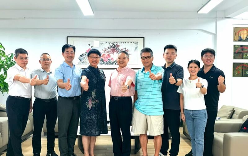 与厦门校友会进行座谈交流